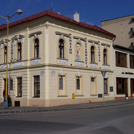 Victoria - Penzion & Restaurant Zvolen Exterior photo